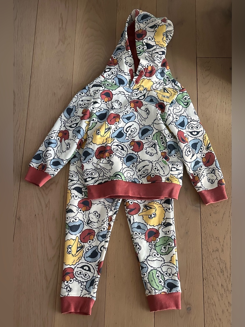 Toddlers Boys 27 Piece Clothing Bundle Of Carters & Oshkosh B’gosh $458 Retail - Picture 11 of 16